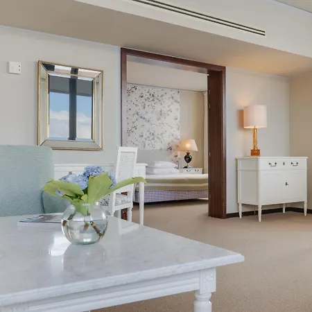 Pestana Bahia Nature & Vila Franca do Campo