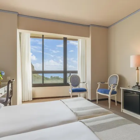 Pestana Bahia Nature & Hotel